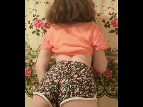 ❤️ Sexig ung babe som strippar av sig sina shorts inför kameran ️❌ Super porr at us ️❤
